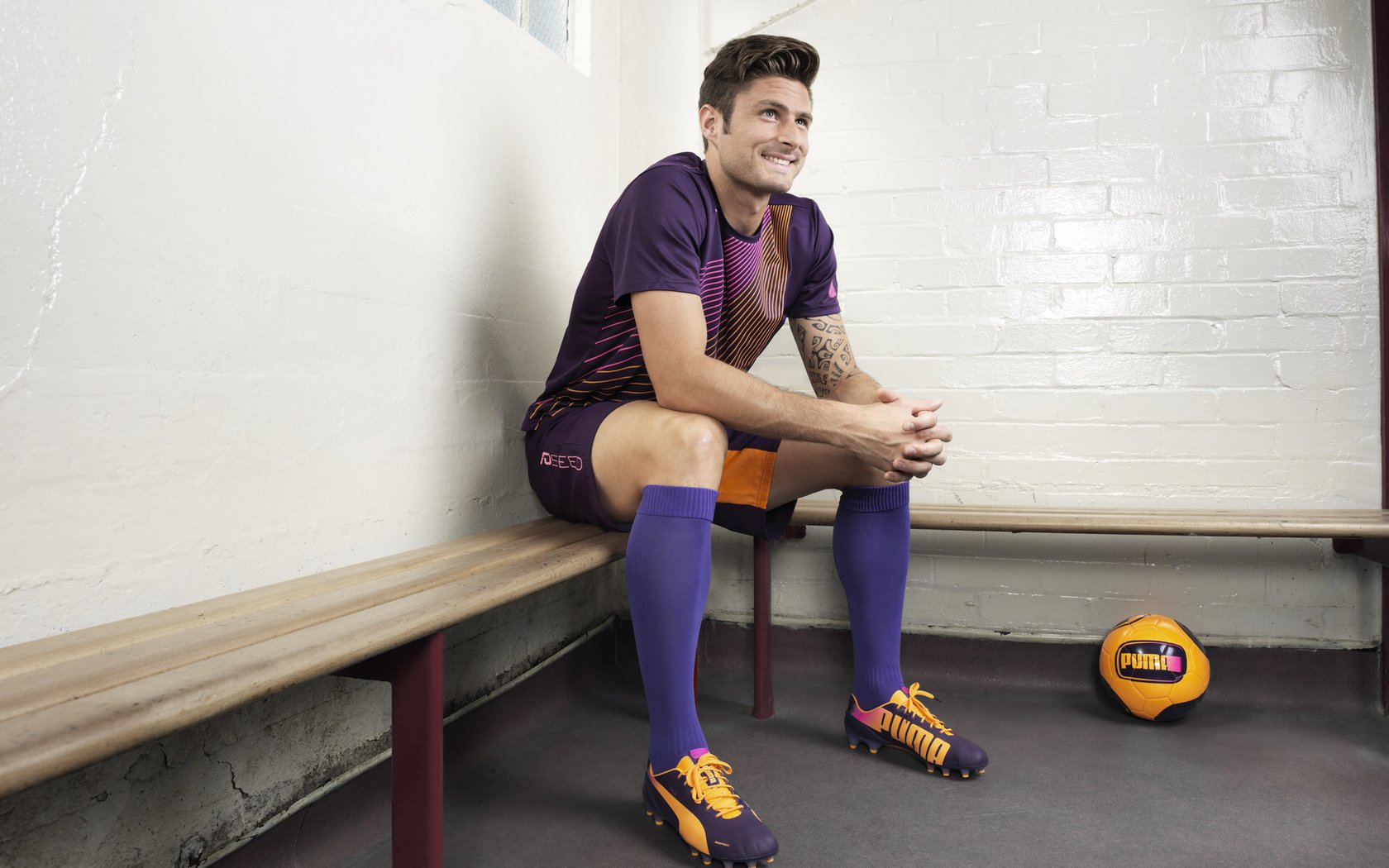 孙铭徽状态火爆，CBA常规赛四强战对阵马德里竞技，阿森纳力争连败